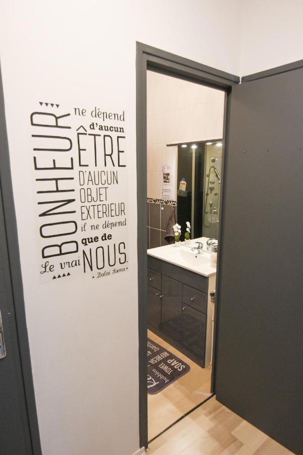 Appartement "Le Terminus " Gare-Cosy-Wifi 6 Personnes แซ็ง-ก็องแต็ง ภายนอก รูปภาพ