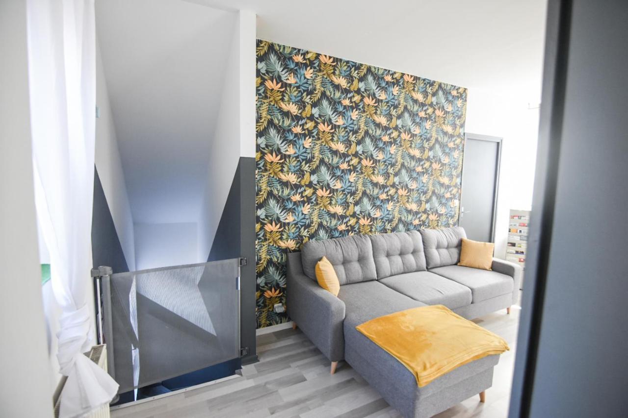 Appartement "Le Terminus " Gare-Cosy-Wifi 6 Personnes แซ็ง-ก็องแต็ง ภายนอก รูปภาพ